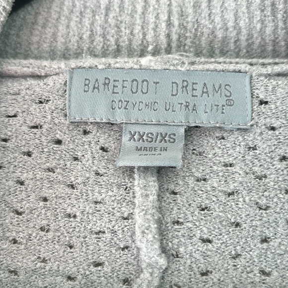Barefoot Dreams 3/4 sleeve cardi size XXS/XS - Picture 4 of 5